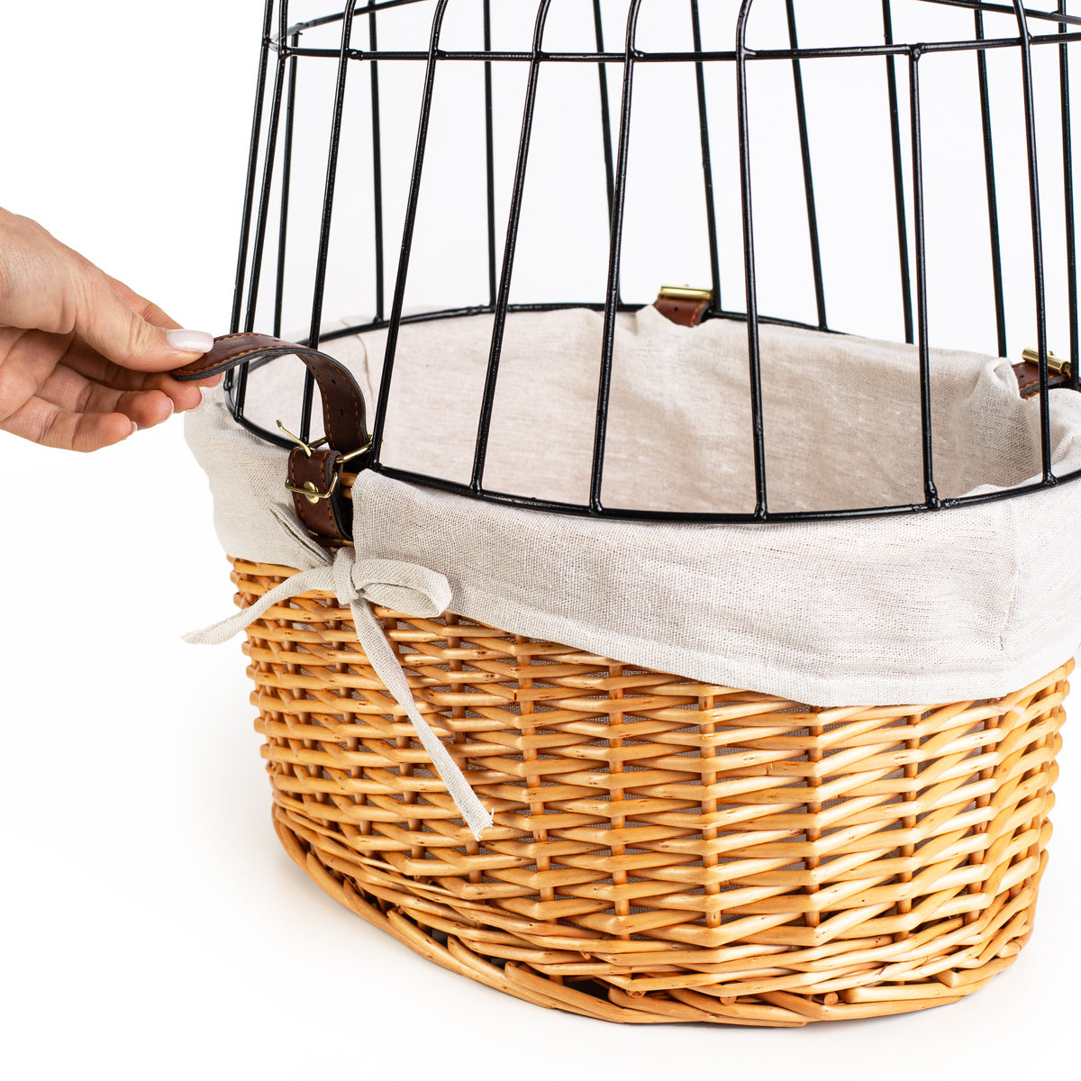 Koszyk Wiklinowy na Kierownicę z Metalową Osłoną