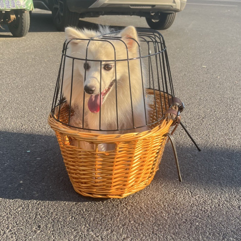 Koszyk Wiklinowy na Kierownicę z Metalową Osłoną