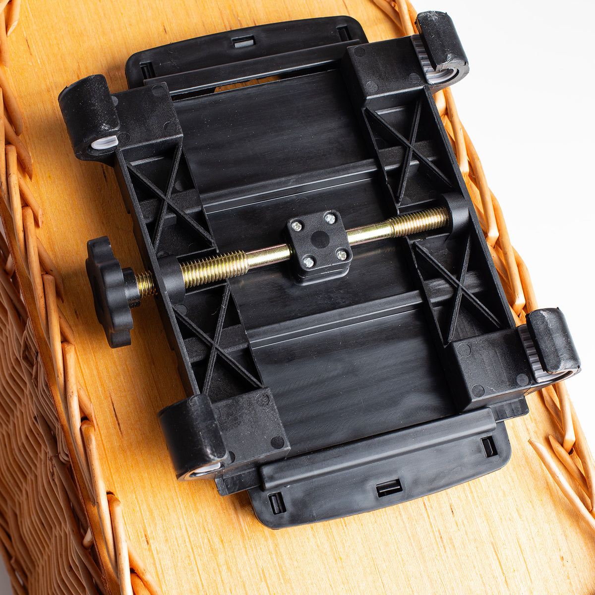 Kosz Wiklinowy na Rower – Transporter na Bagażnik z Poduszką